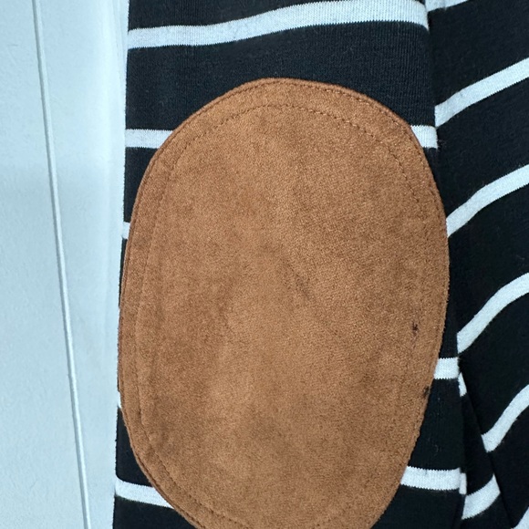 Cardigan - Picture 3 of 5